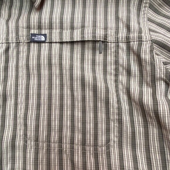 The North Face Brown Button Down Shirt Size Large - Picture 9 of 14